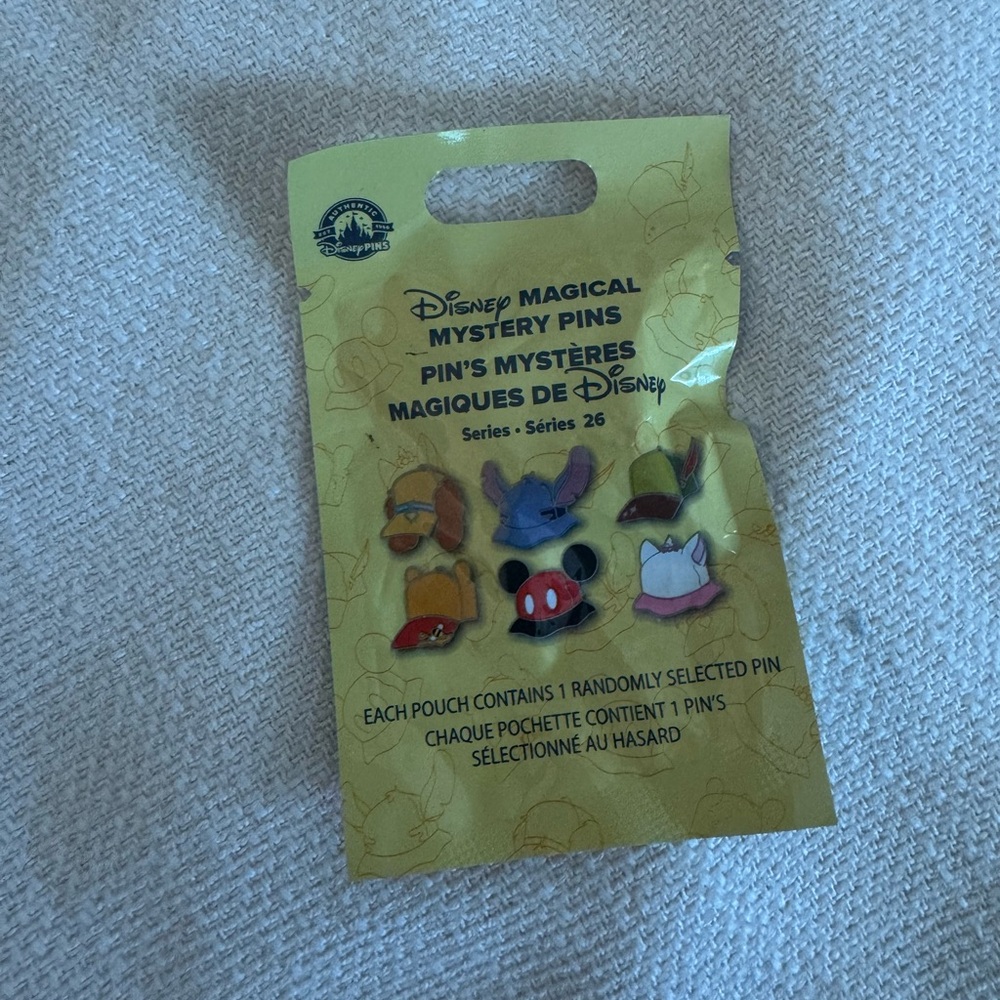 Disney Magical Mystery Pins Series 26 unopened